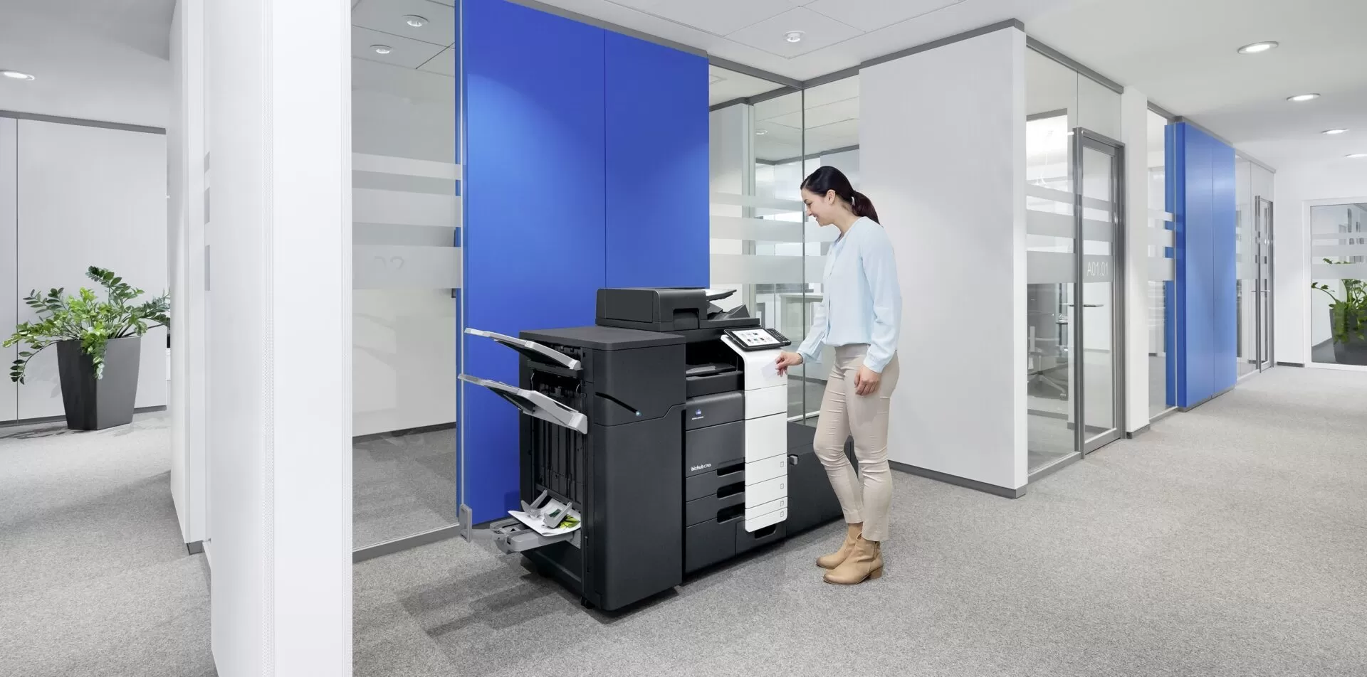 bizhub-C750i-location-picture_EM2_7404_1-1-1920×952 Konica minolta